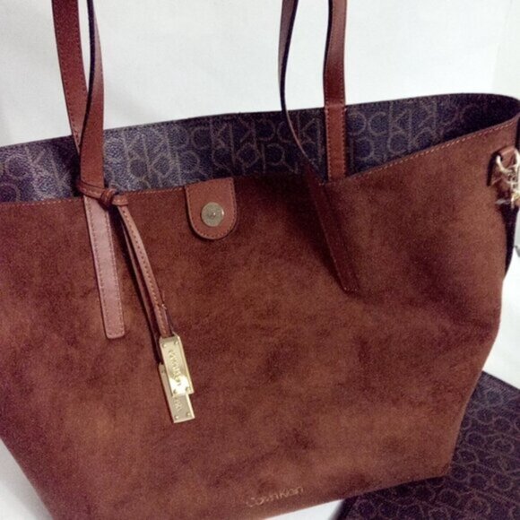 Calvin Klein Monogram Reversible Brown Tote Bag & Zip Pouch Set 18" x 11.5" x 5" - Picture 17 of 17